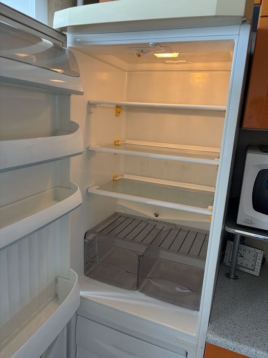 Продам холодильник рабочий