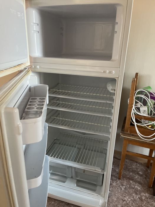 Продам холодильник