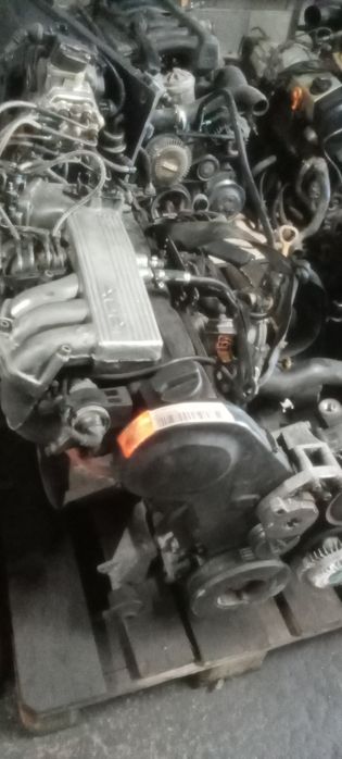 двигателя каробки Ауди С4.