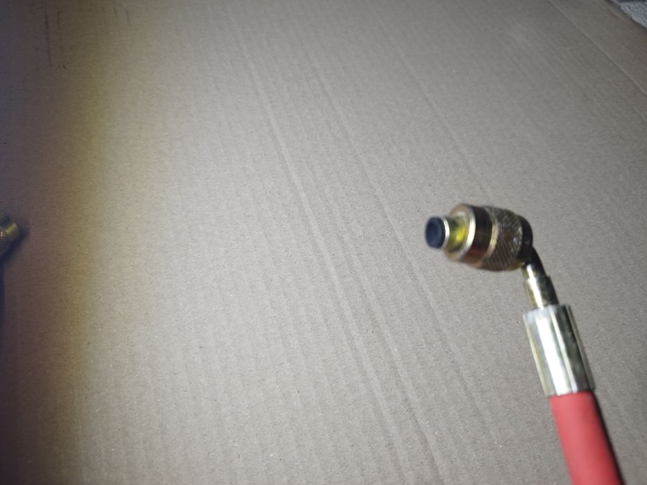 Маркучи за зареждане на фреон 2,2 метра