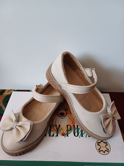 Продаётся детская обувь