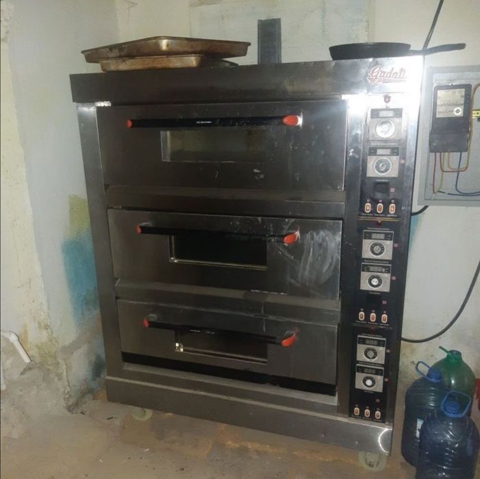 Pekarni pechka sotiladi