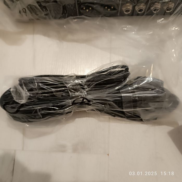 Микшерный пульт BEHRINGER Xenyx X1204USB