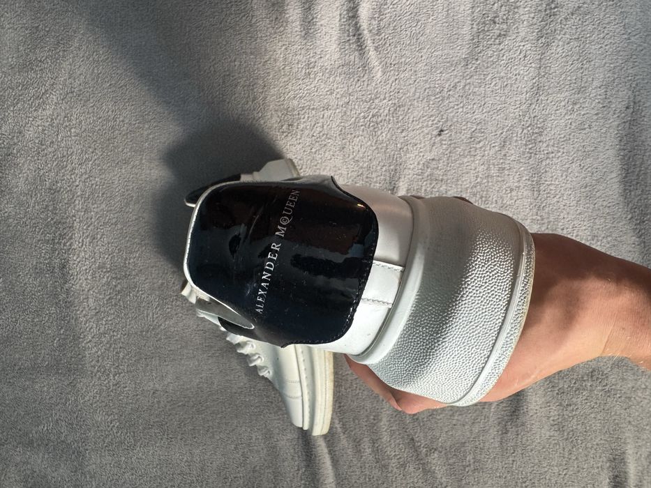 Alexander Mcqueen