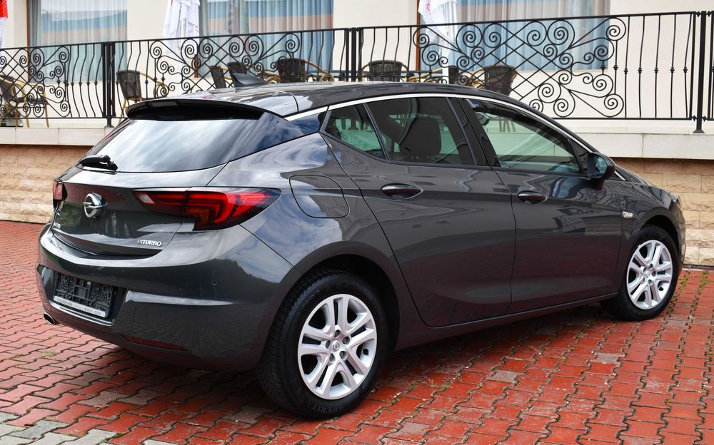 Opel Astra K motor 16 diesel 160CP foarte dotat