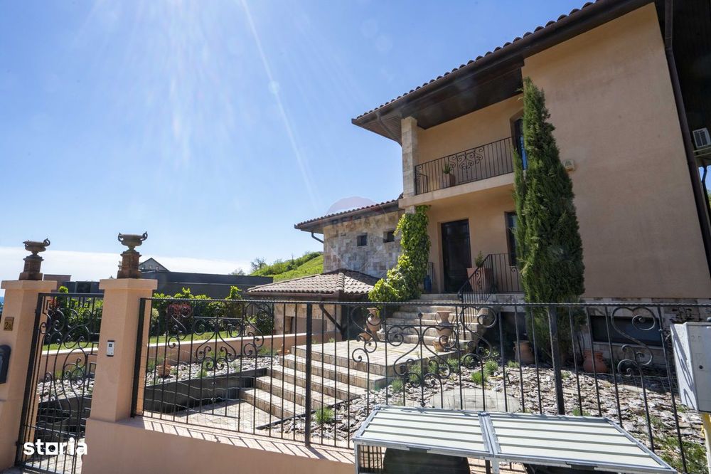 Casă cu 5 camere de vânzare în zona Dealuri Oradea