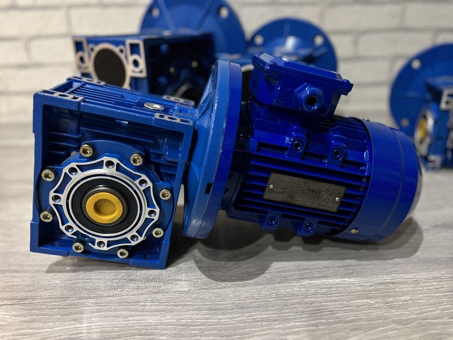 Мотор редуктор электродвигатель