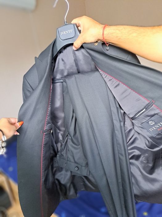 Абитуриентски костюм