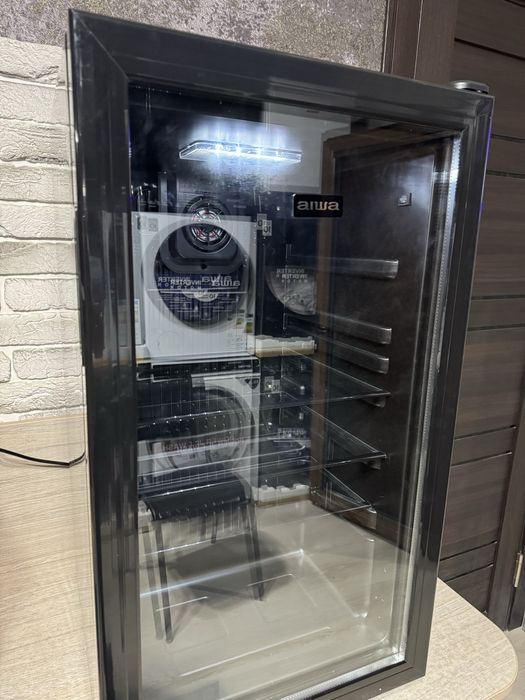 Витриный холодильник Aiwa