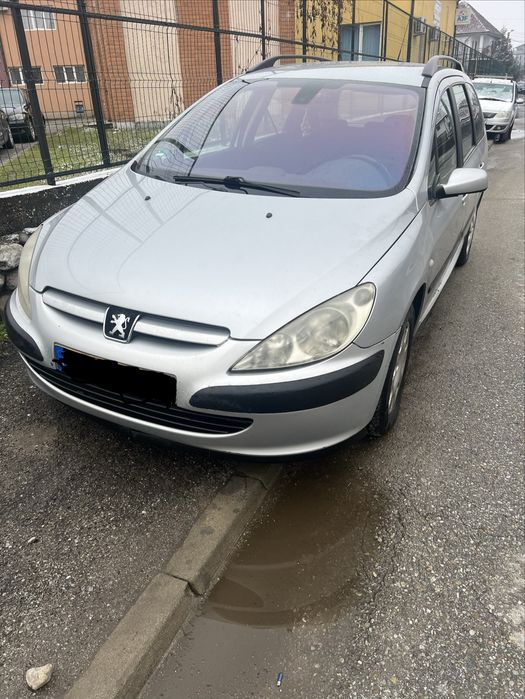 Vînd peugeot 1.6 Benzină