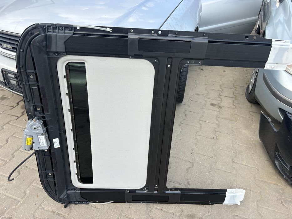 Trapa cu motoras Volkswagen Touran