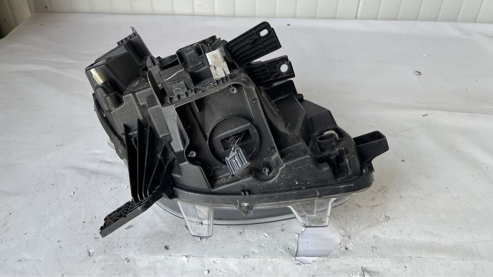 Ляв фар Smart ForFourab 2014-