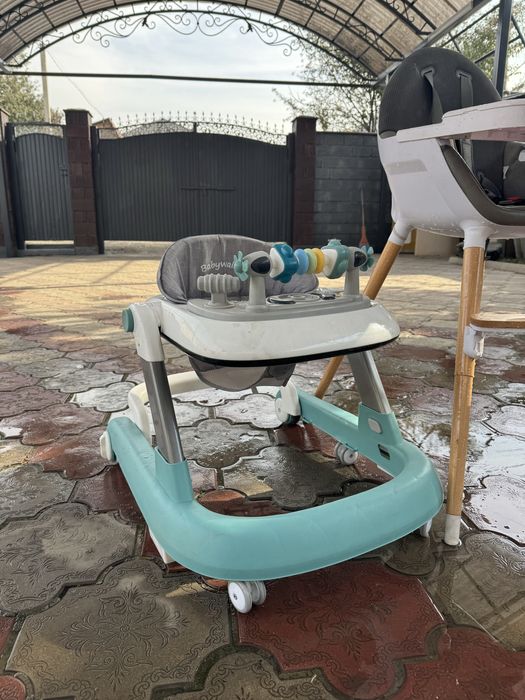 Ходунок, детский стульчик