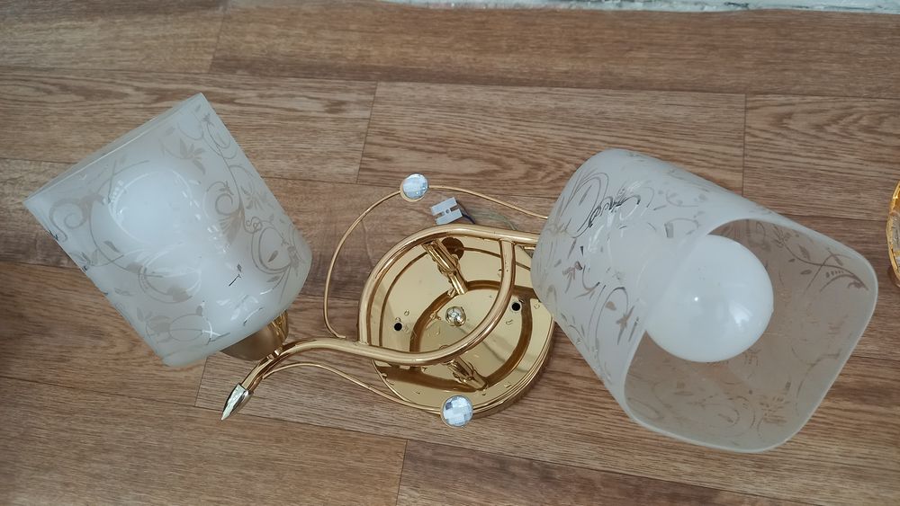 Продаются люстры разные