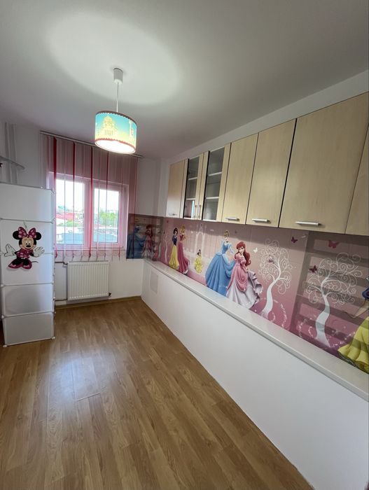 Apartament 2 camere/ Malu Rosu - langa scoala Nicolae Simache