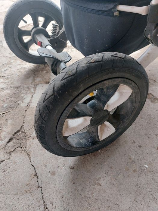 Коляска прогулочная