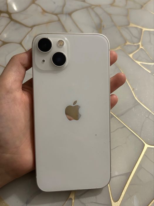 Iphone 13 телефон В идеальном состоянии