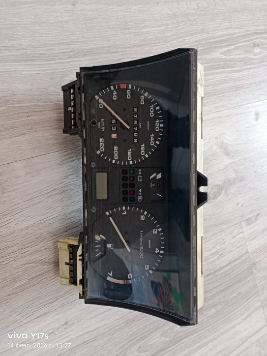 Щиток приборов с тахометром гольф 2