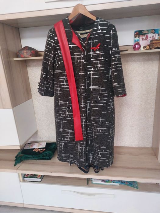 Платье синего цвета