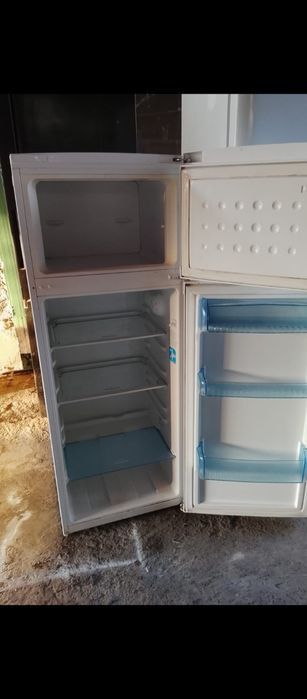 Холодильники бытовые