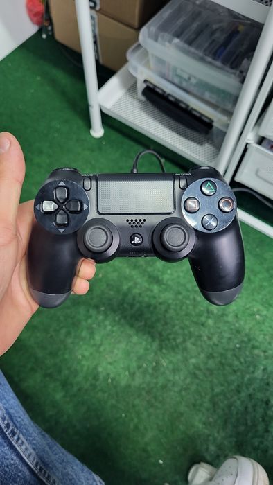 Controller PS4 DualShock,  perfect funcțional