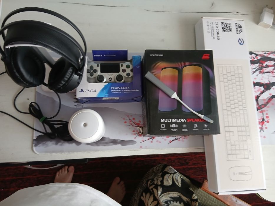 продаётся комплект для ноутбука и пк