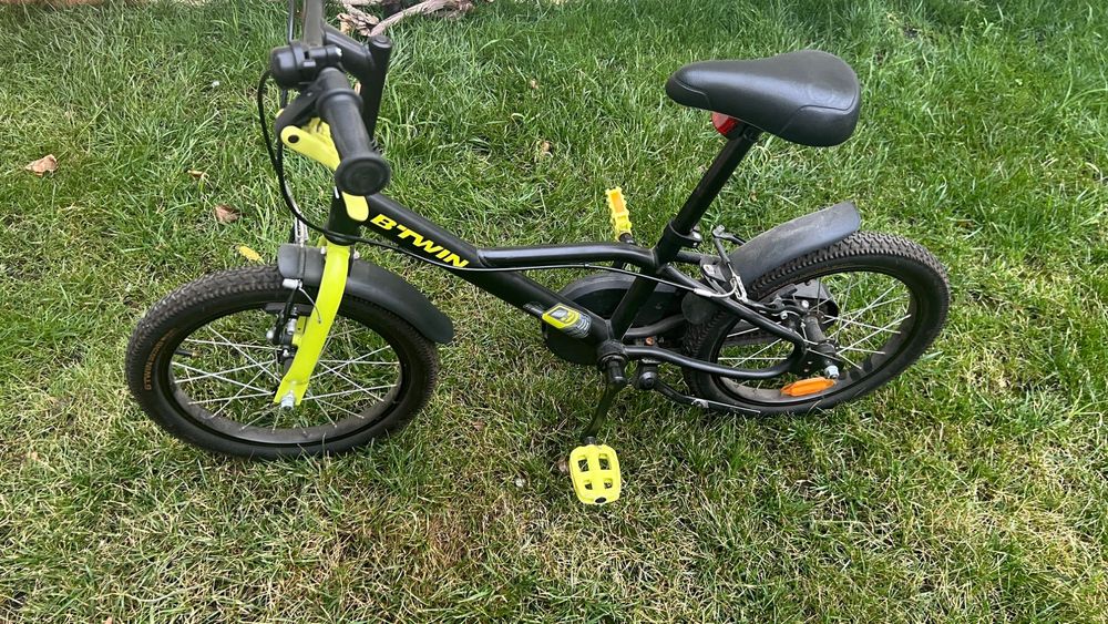 Btwin Decathlon Velo 500 Dark Hero Dark Hero Vtt Btwin 16 Pouces