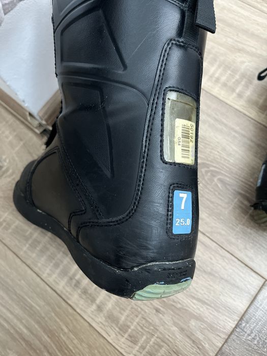 Boots snowboard marime 39.5 K2 25cm