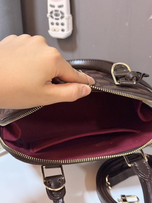 Geanta Louis Vuitton
