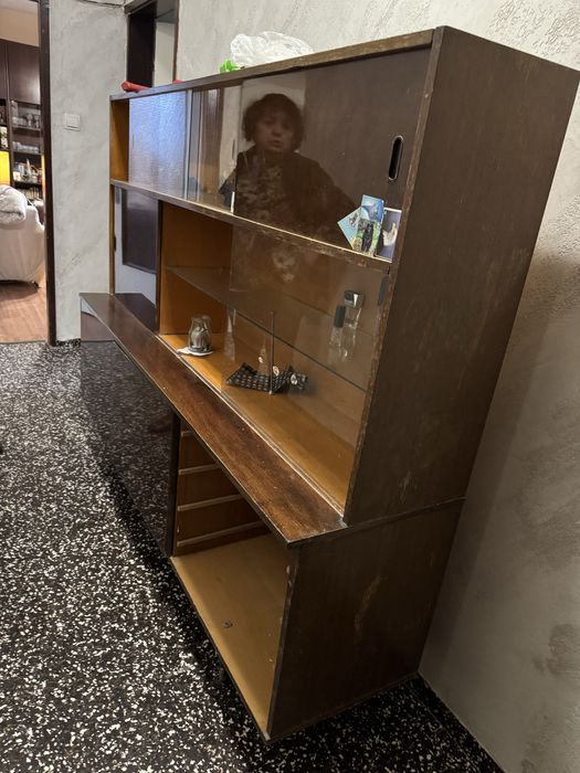 Бюфет на символична цена