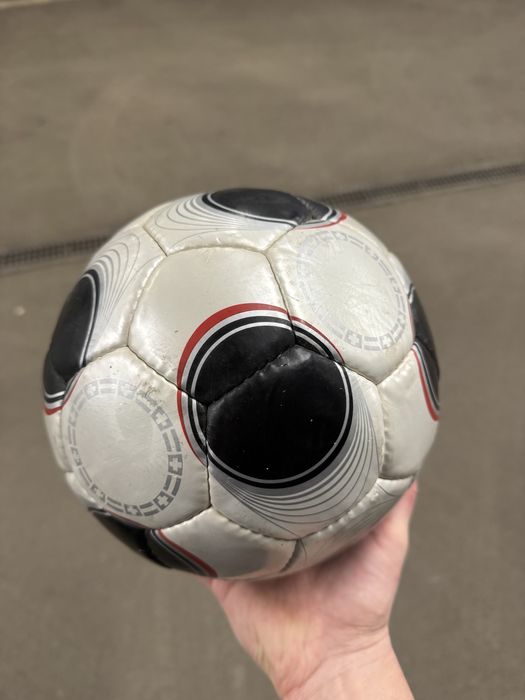 Оригинална топка Адидас евро 2008