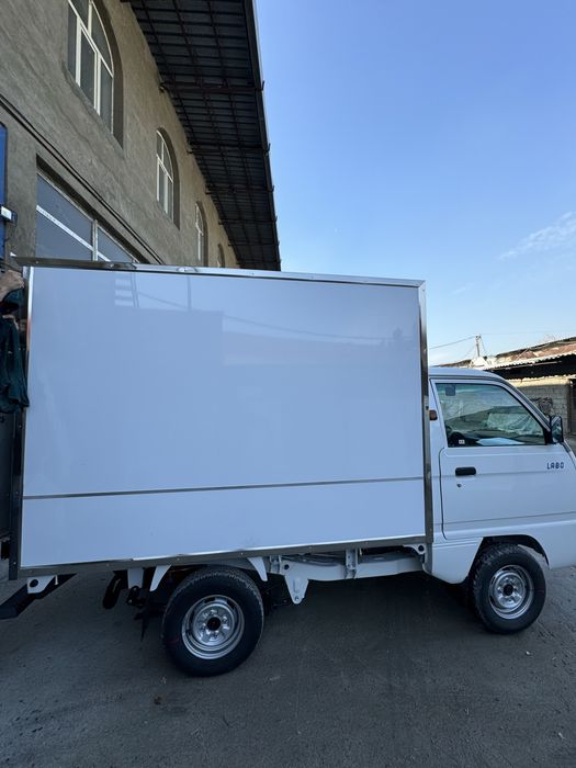 Yuk avtomobillariga Furgon ornatish xizmati