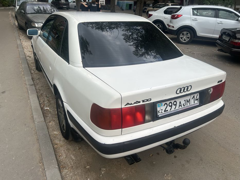 Продам ауди 100с4