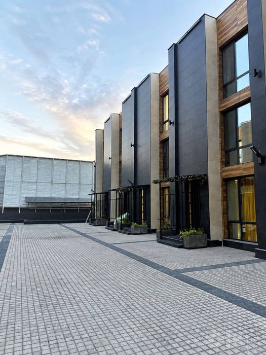 ТАУНХАУС  237 кв.м в ЖК " Tiara Residence " , рядом IT Park