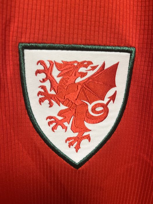 ADIDAS : Wales National Team Home Jersey 2020 Уелс размер М / Оригинал