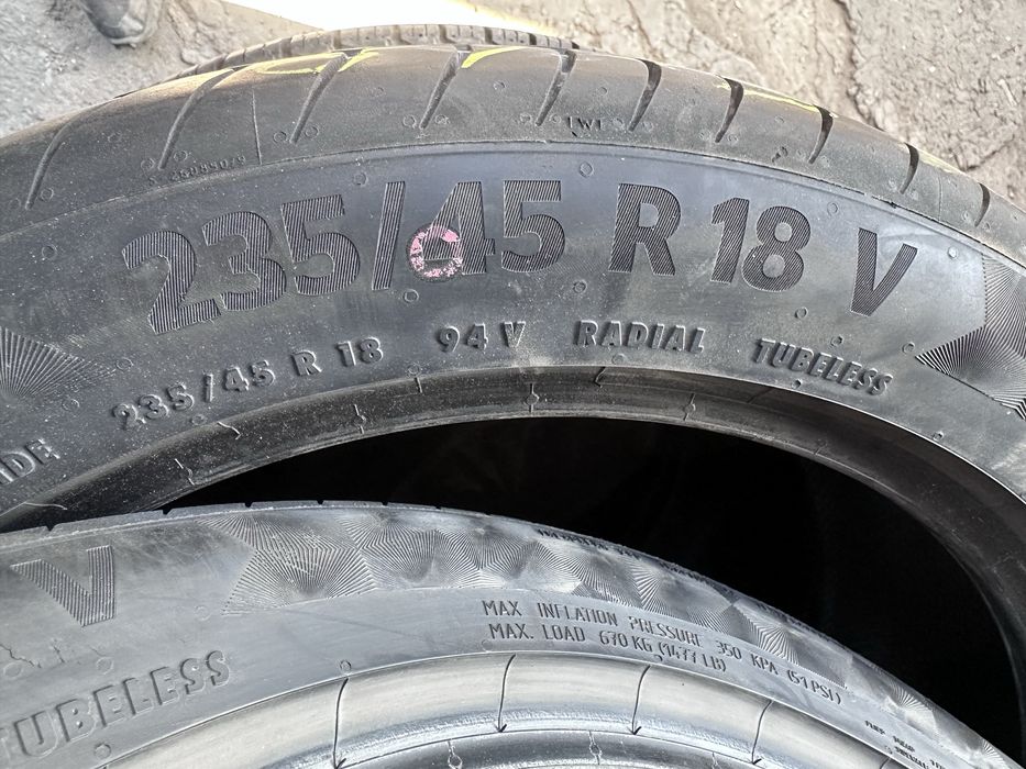 2 броя летни гуми Continental 235/45/18 dot2021 6мм грайфер