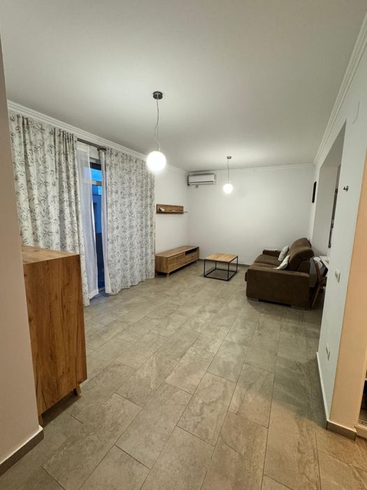 Proprietar inchiriez apartament