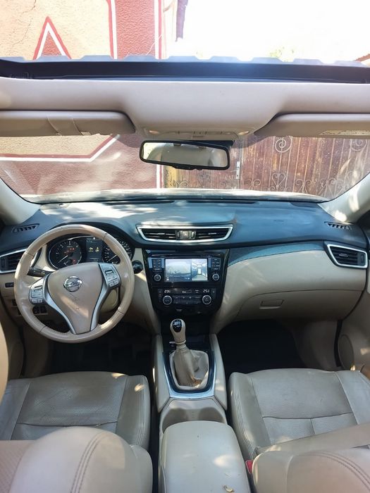 Nissan xtrail.   2017 4x4 schimb