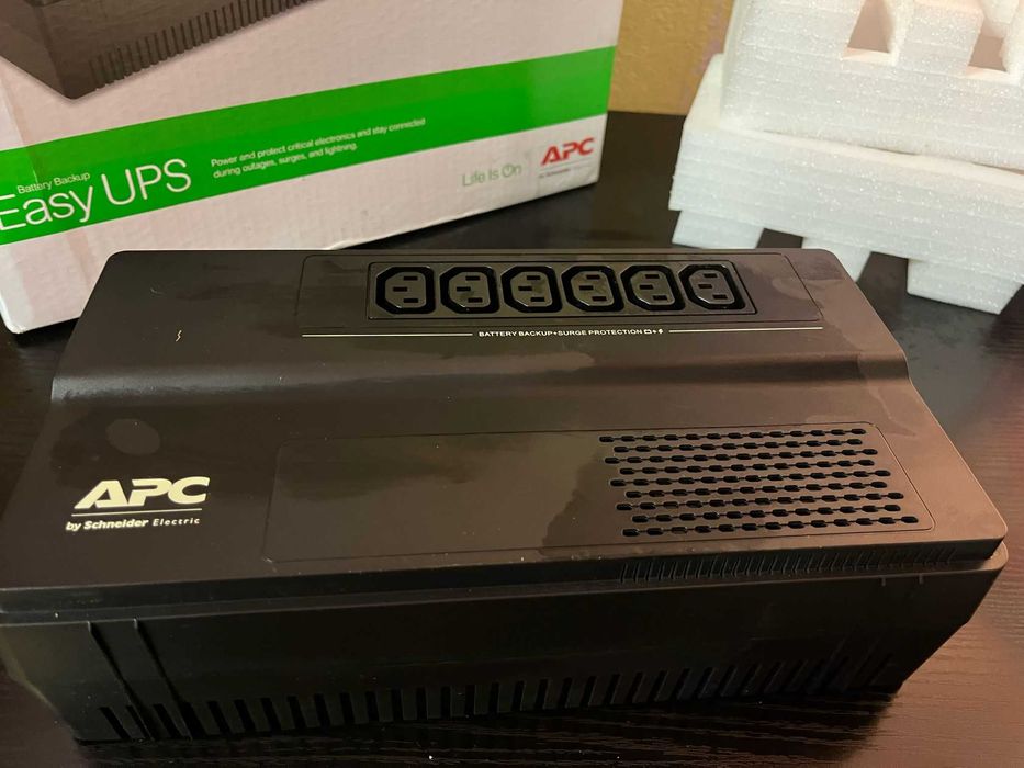 APC BV800I  (UPS) Line-Interactive 0,8 kVA 450 W