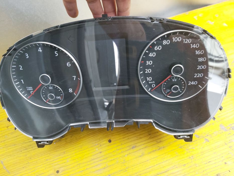 Ел таблото уреди фолксваген шаран 100лв