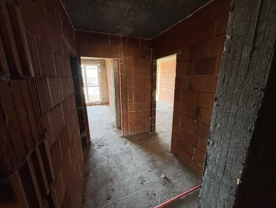 Продава се Двустаен апартамент в Пловдив, Южен - 74 кв.м за 1183 €/кв.м - Снимка #3