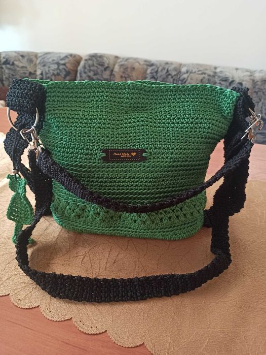 Ръчно плетени дамски чанти