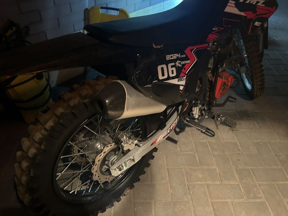 Эндуро 250 кубов
