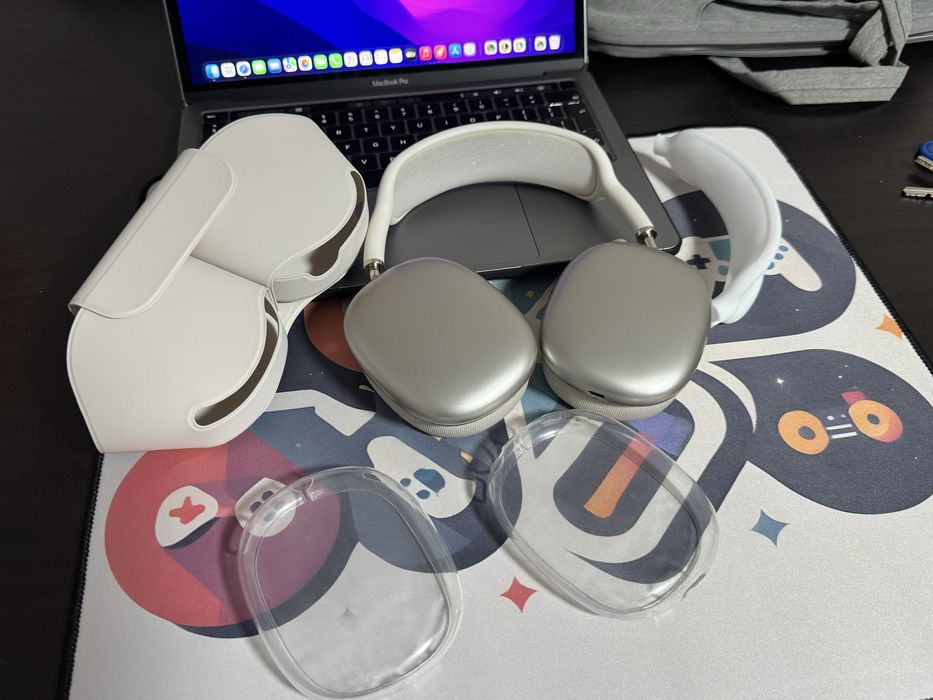 Air Pods Max USB-C Starlight