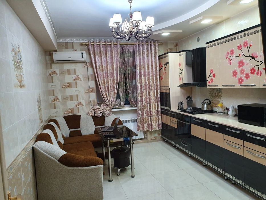 Продаётся 5 комнатная квартира в 2 этажа