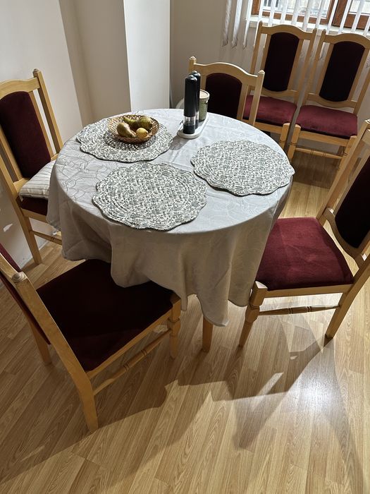 Столове 6 бр. в добро състояние