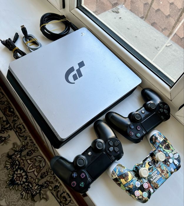 PlayStation 4 Slim 1TB Gold Hen