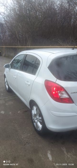 Vând Opel CORSA d