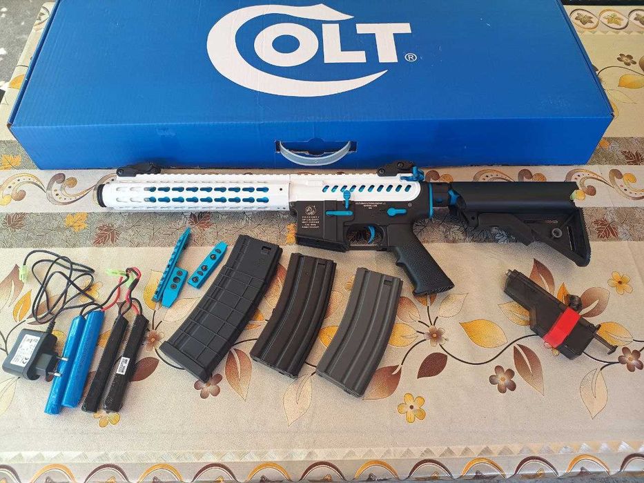 Replica airsoft asalt M4 Full Metal Cybergun+accesorii+echipament