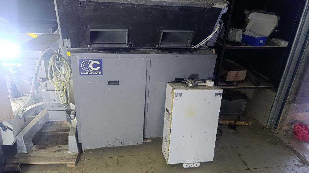 Продам холодильник и кондиционер